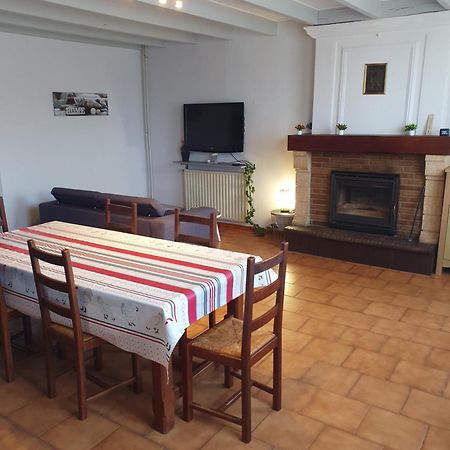 Maison 2 Chambres Au Calme Saint-Bonnet-sur-Gironde Extérieur photo